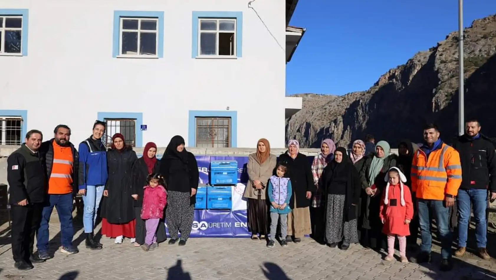 O ilçede kadınlar arı gibi çalışacak