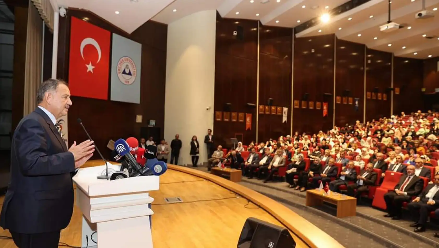 Özhaseki'den duygulandıran açıklama: Yıllarca birlikte çalıştık..!