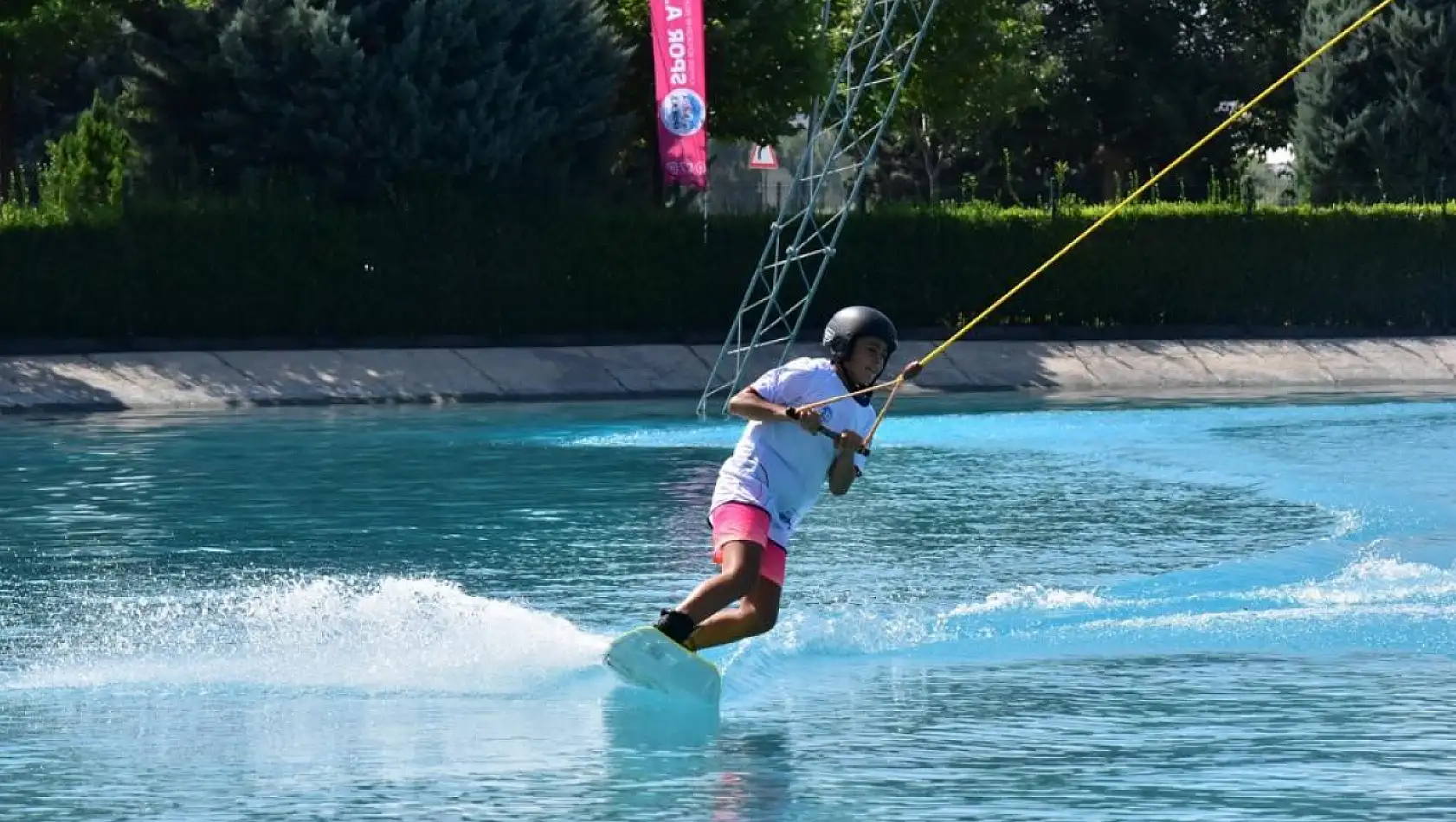 Şampiyona için Türkiye'nin dört bir yanından sporcular geldi