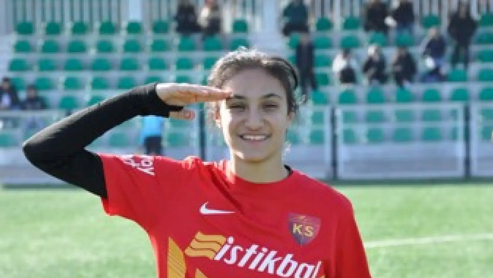 Zeynep Bilir, Kayseri Kadın FK'nın gururu