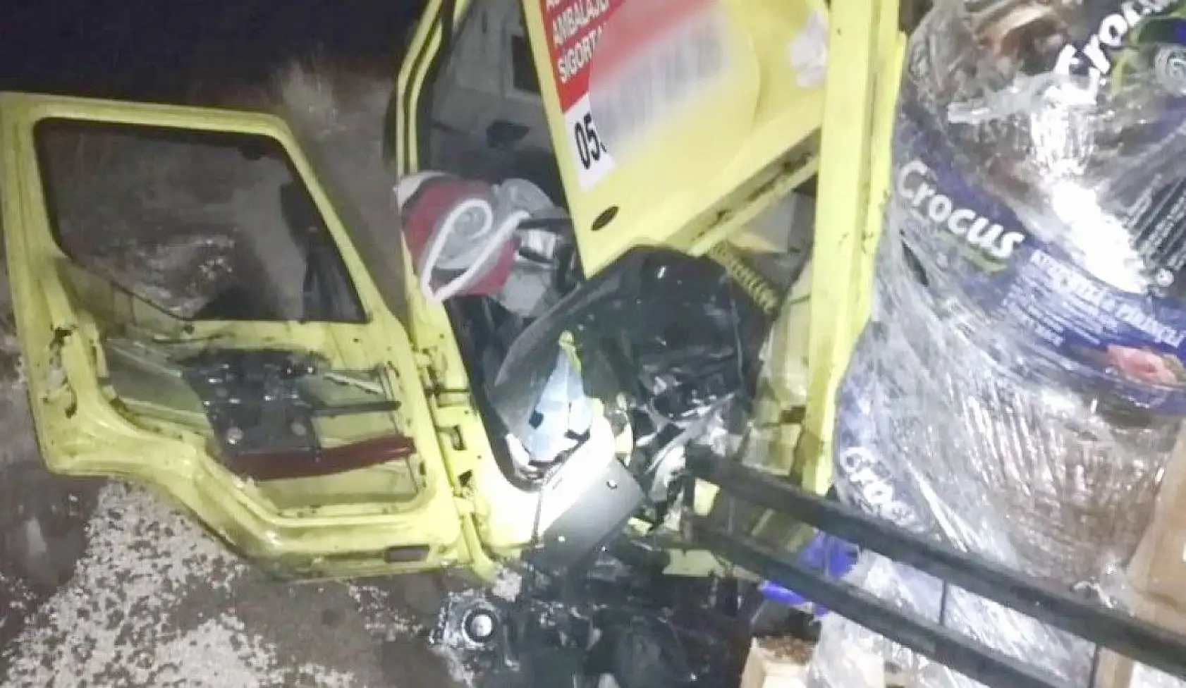 Erciyes'ten inerken kamyonun freni patladı