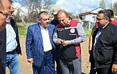 Güneşli'de çiftçinin yüzü gülmedi! Müdür Saklav incelemede bulundu
