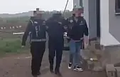 Sahte altın üreticilerine ve tefecilere eş zamanlı baskın