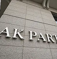 AK Parti Kayseri eski Milletvekilinden dikkat çeken açıklama: Bu kadını korumayın!