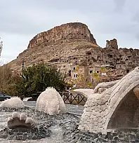 Başkan Kayseri'ye yeni atanan Cumhurbaşkanı Erdoğan'ın 'şanslı' dediği Kaymakama ziyaretçi akınına uğrayan bölgede şifreyi verdi: 3 T!