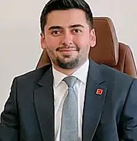CHP'li eski başkandan gündem yaratan şiir! 'Koltuk sevdasıyla yoldan azdın'