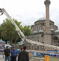 Cumhuriyet Meydanı'nda korku dolu anlar! 5 kişi yaralandı