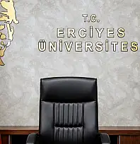 Erciyes Üniversitesi'nde yeni Rektör kim olacak diye merak edilirken mevcut Rektör'den dikkat çeken hamle