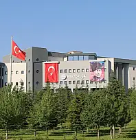 Erciyes Üniversitesi'ndeki profesörün acı günü!