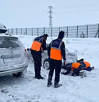 Erciyes yolunda neler oluyor? Karayollarının tuzu mu bitti?