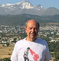 Ersin Tatar'dan Kayseri'ye Erciyes manzaralı veda paylaşımı