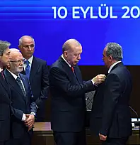 Flaş! İki Belediye Baskanı resmen AK Parti'ye geçti