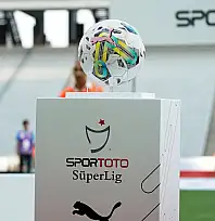 Galatasaray taraftarından 'Kayserili hakem' tepkisi!