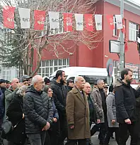 İddiaların ardından Hacı Bektaş'tan CHP'ye siyah çelenkli tepki