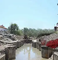 KASKİ'den kurban kesen vatandaşa uyarı: Kanalizasyon için tehlike!