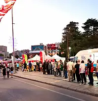 Kayseri Cumhuriyet Meydanı'nda yoğunluk! Vatandaşlar akın etti