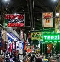Kayseri'deki 800 yıllık çarşı, lüks AVM'lere karşı