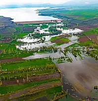 Kayseri'de 'Acil kodu' ile uyarı yapıldı! İki mahallede araziler sular altında kaldı