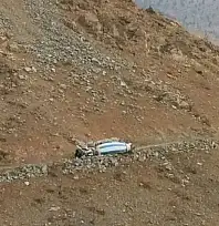 Kayseri'de beton mikseri uçuruma yuvarlandı