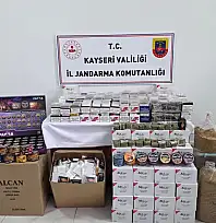 Kayseri'de binlerce makaron, kilolarca tütün ele geçirildi