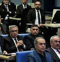 Kayseri'de 'Çekimser oy' tartışması alevlendi! O isme 'İstifa et' çağrısı: Yaptığı inşaatlar, sahibi olduğu arsalar incelenmeli!