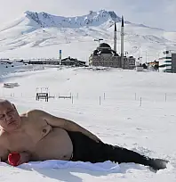 Kayseri'de görenler dondu kaldı! Erciyes'te eksi 5 derece bakın ne oldu?