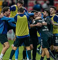 Kayseri'de inanılmaz geri dönüş: Erciyes 38 FK 3-0'dan döndü!