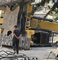 Kayseri'de iş makinası devrildi! Bir kişi...