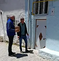 Kayseri'de kapı kapı dolaşıp dağıttılar
