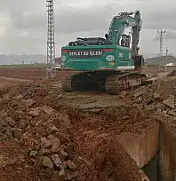Kayseri'de köprü çöktü
