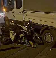 Kayseri'de yürekleri ağza getiren kaza: Bisiklet kamyonetin altına girdi!