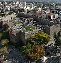Kayseri Kalesi'nin içinde çalışmalar başladı! Bakın ne yapılıyor?