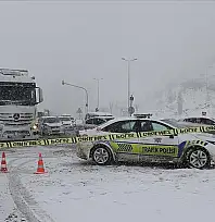 Kayseri-Malatya kara yolu taşıt trafiğine kapatıldı