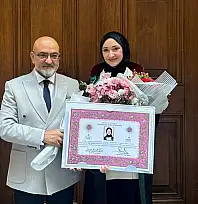 Kayseri Milletvekilinin kızı aile geleneğini bozdu!
