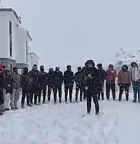 Kayseri TOKİ şantiyesinde işçiler işi bıraktı