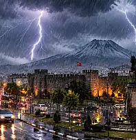 Meteoroloji'den Kayseri'ye gök gürültülü yağış uyarısı!