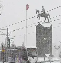 Meteorolojiden kritik uyarı: Sis ,pus ve buzlanmaya dikkat