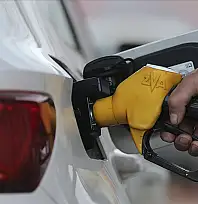 Motorinden sonra benzine de indirim haber geldi!