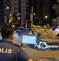 Kayseri'de kaza! Araç takla attı, içinde 3 kişi vardı