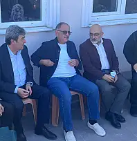 Özhaseki yeni imajıyla dikkat çekti! Belki ilk defa böyle göreceksiniz