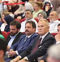 'Rektör uyardı, ben yaptım'! Süleyman Çetinsaya'dan poster itirafı