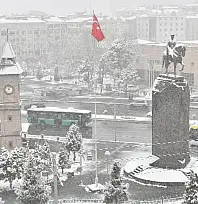 Sürücüler dikkat! Kayseri'de o yol çift yönlü olarak araç trafiğine kapatıldı