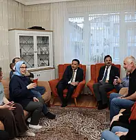 Vali Çiçek, vatandaşın davetini geri çevirmedi