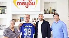 Kayseri'nin iki markası aynı karede