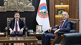 Aşkın Genç, Vali Çiçek'in acısını paylaştı