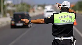 Direksiyon başında bunu yapan yandı! Kayseri'de ağır trafik cezaları uygulandı