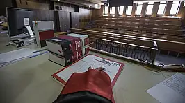 Karısı çağırdı kocası vurdu!