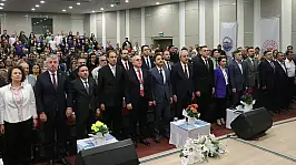 Kayseri Şehir Hastanesi'nde Aile Okulu mezunlarını verdi