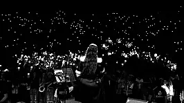 Ünlü şarkıcı bugün Kayseri'ye geliyor! Ücretsiz konser öncesi çağrı yaptı