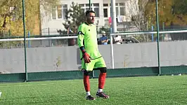 25 yıllık futbol serüvenine veda etti!